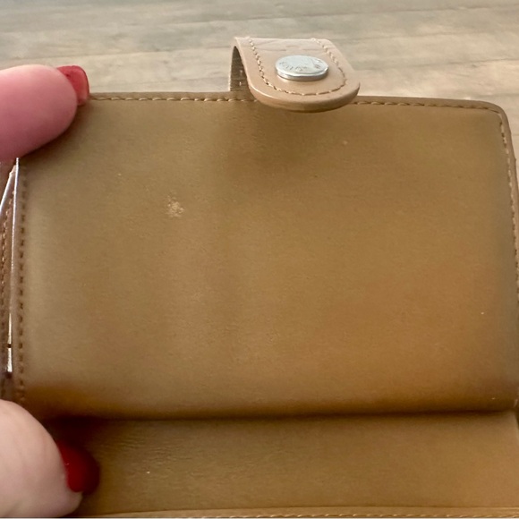 Louis Vuitton Monogram Vernis Porte Monnaie Billets Viennois Kiss-lock Wallet - Picture 11 of 16